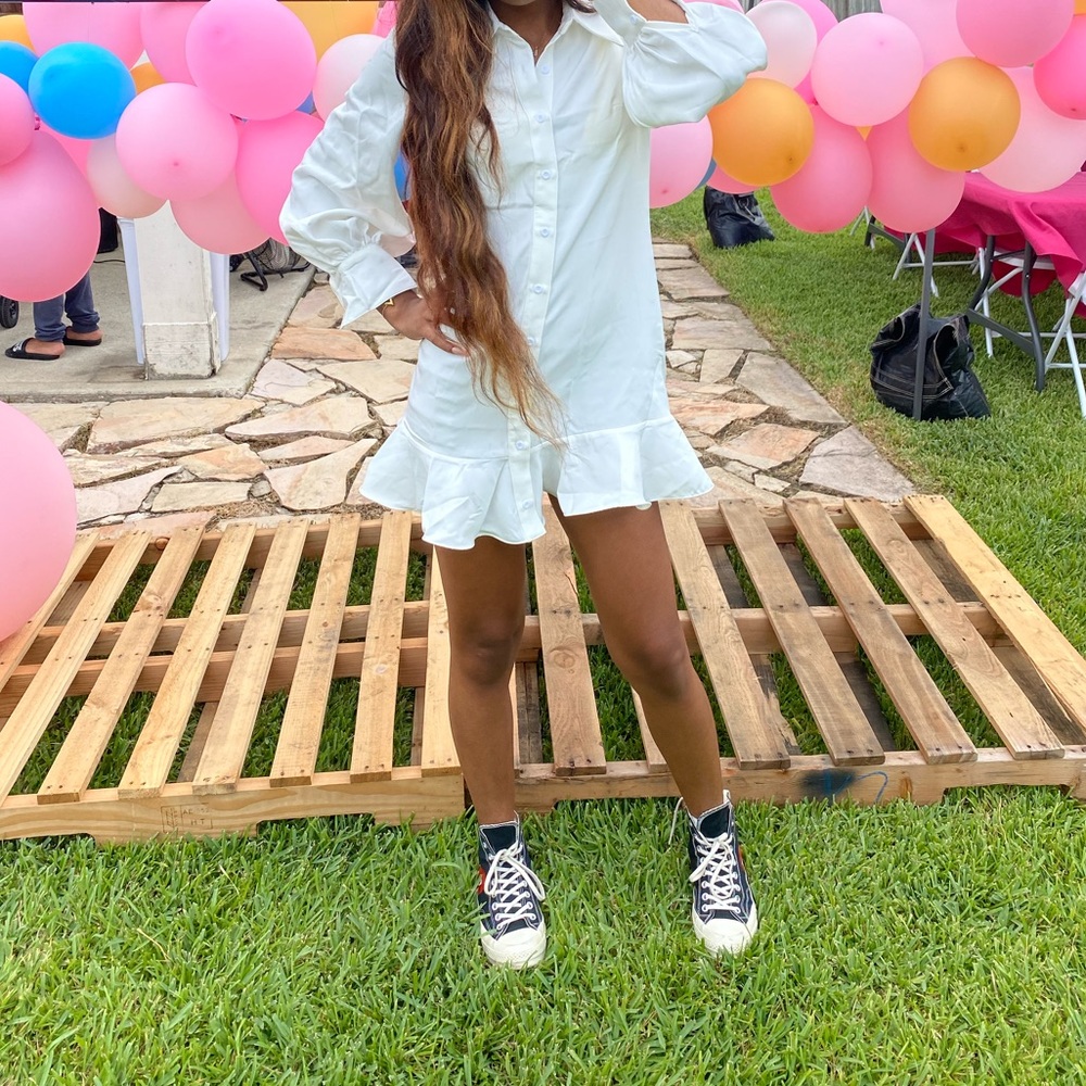 Short white peplum dress